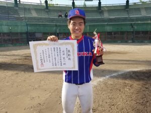 硬式野球部新人戦優勝 鈴鹿大学